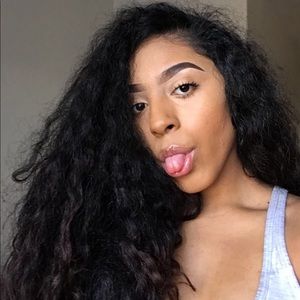 Meet your Posher, Jazmine